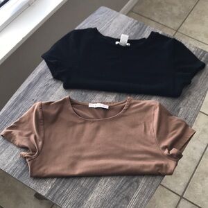 Elegant Black and Tan Women's Short Sleeve Tees